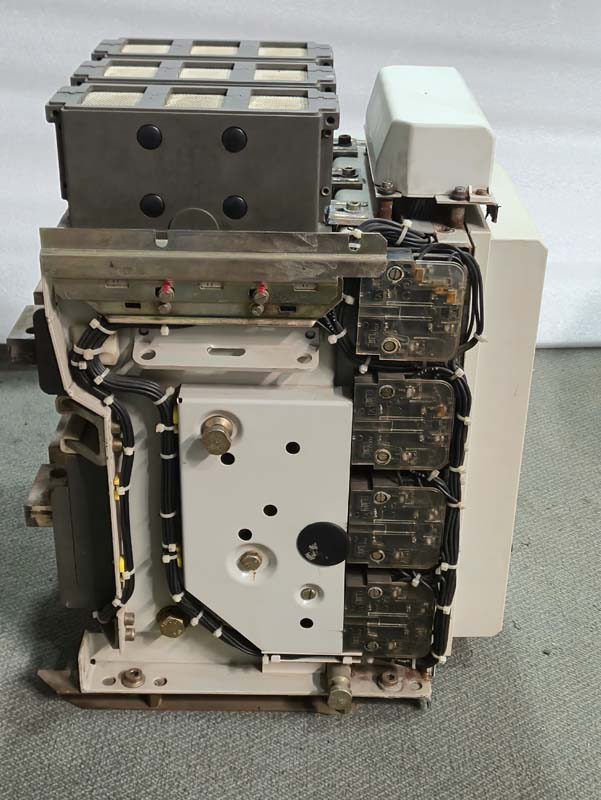 AEG ME1607H AIR CIRCUIT BREAKER 1600A-2 AEG ME1607H AIR CIRCUIT BREAKER 1600A