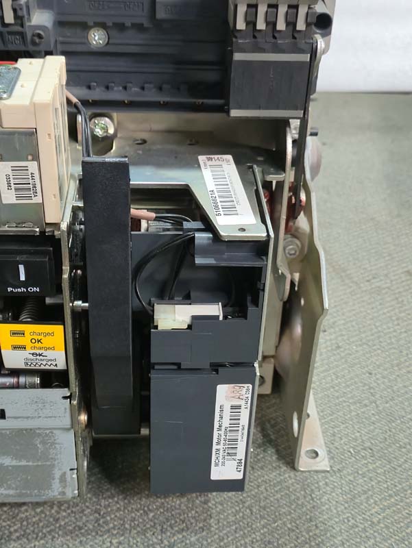 SCHNEIDER ELECTRIC NW10HA AIR CIRCUIT BREAKER 1000A