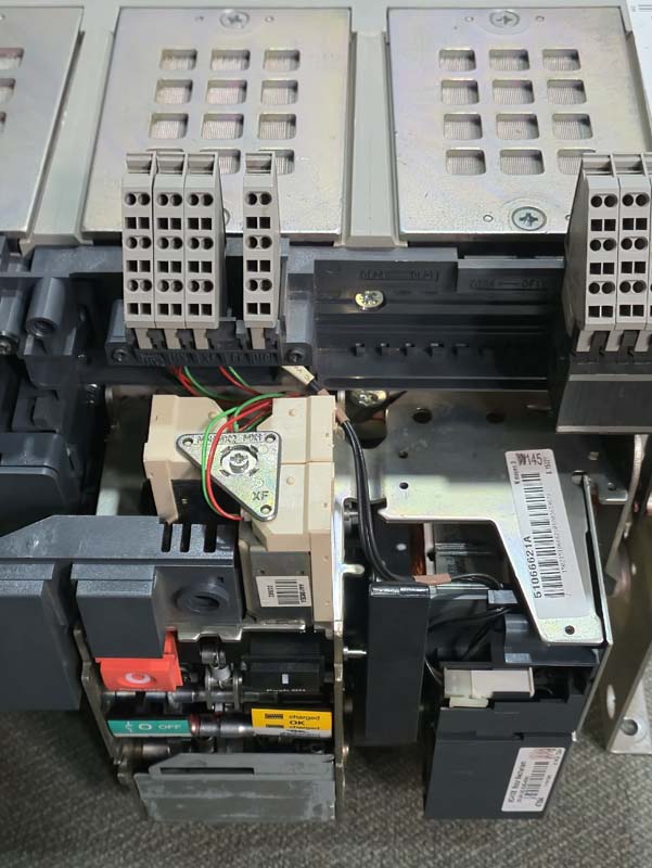 SCHNEIDER ELECTRIC NW10HA AIR CIRCUIT BREAKER 1000A
